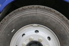 东风柳汽 新乘龙M3 200马力 4X2 8.3米厢式载货车(LZ5161XXYM3AC1) 东风柳汽 新乘龙M3 200马力 4X2 8.3米厢式载货车(LZ5161XXYM3AC1)