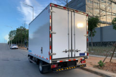 凯马 凯捷M3 143马力 4X2 4.08米冷藏车(HTC5046XLCA33D5)