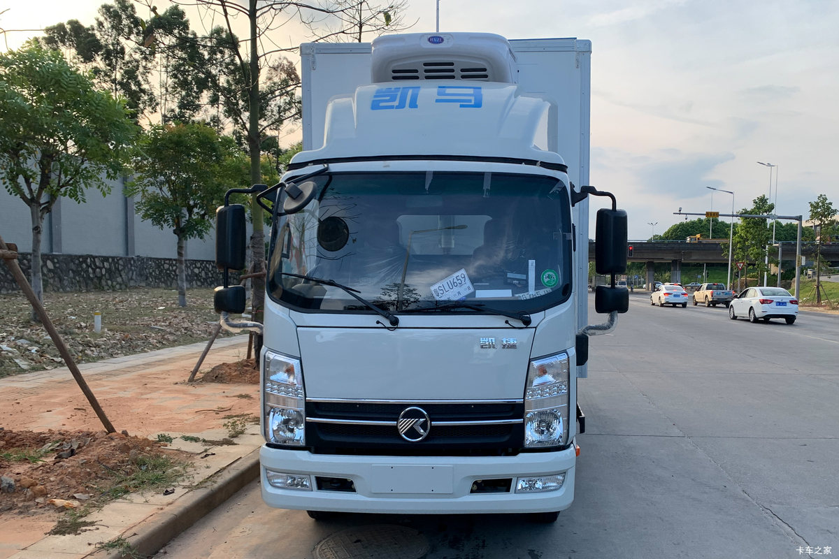 凯马 凯捷M6 143马力 4X2 4.08米冷藏车(恒同牌)
