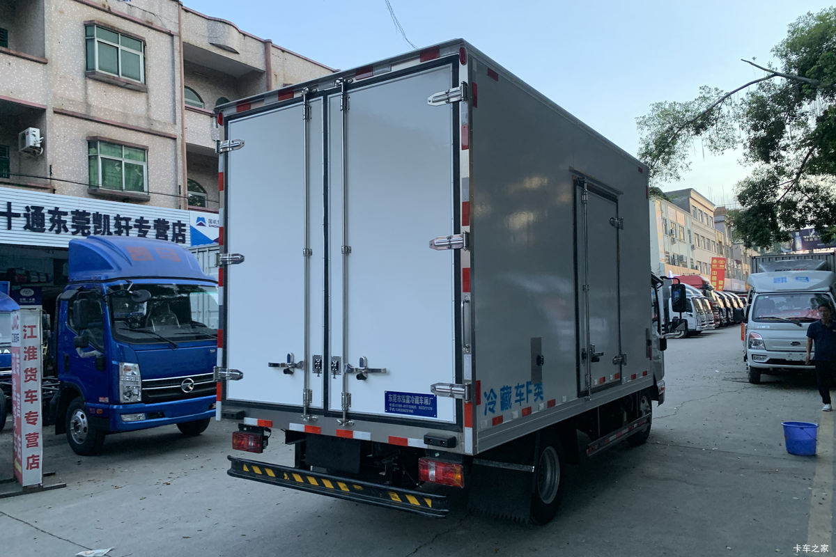 ���� ����M1 130���� 4X2 4.1����س����