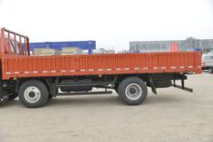 飞碟奥驰 V6系列 220马力 6X2 6.8米栏板载货车(FD1241P67K5-1)