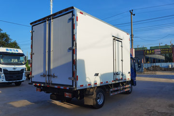 ����Ծ�� ��ԽC500 170���� 4X2 4.09����س�(SH5043XLCZFDDWZ)ͼƬ