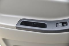 江铃 凯运强劲版 152马力 4.08米单排厢式轻卡(JX5045XXYTGA25)