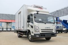 江铃凯运原装冷藏车，温度可达负18℃，2.1宽内空。