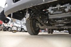 江铃 凯运蓝鲸 129马力 4X2 3.98米冷藏车(JX5045XLCTGA25)