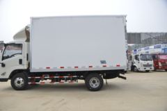 江铃 凯运蓝鲸 129马力 4X2 3.98米冷藏车(JX5045XLCTGA25)
