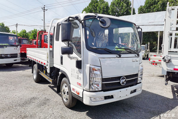 凯马 凯捷M1 高配版 110马力 3.69米排半栏板轻卡