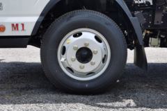 凯马 凯捷M1 高配版 110马力 3.69米排半栏板轻卡(KMC1041A28P5)