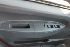 凯马 凯捷M3 130马力 3.83米排半栏板轻卡(KMC1042A33P5)