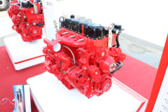 福田康明斯F2.8NS6B150 150马力 2.8L 国六 柴油发动机