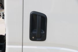 一汽红塔底盘 洒水车/喷洒车外观图片