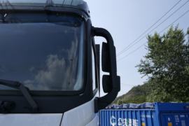 智蓝重卡&nbsp;电动牵引车外观图片