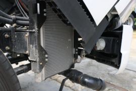 一汽红塔底盘 洒水车/喷洒车底盘图片