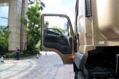 福田 奥铃大黄蜂 210马力 6.8米排半栏板载货车(BJ1188VGPHK-A1)