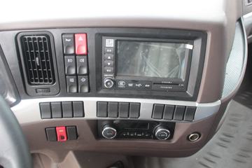 �������� ����H5 ������ 290���� 6X2 9.7����ʽ�ػ���(��ʿ��8��)ͼƬ