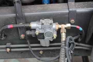 �������� ����H5 ������ 290���� 6X2 9.7����ʽ�ػ���(��ʿ��8��)ͼƬ