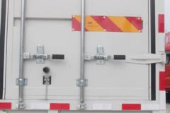 东风柳汽 乘龙H5 创富版 290马力 6X2 9.7米厢式载货车(法士特8档)