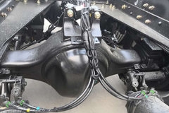 东风新疆 畅行D7 340马力 8X4 9.6米厢式载货车(EQ5310XXYGD5D)