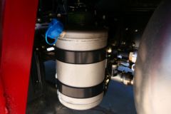 青岛解放 JK6中卡 220马力 4X2 6.8米仓栅式载货车(CA5180CCYP28K1L4E5)