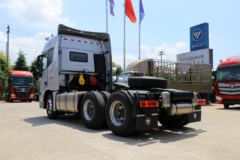 福田 欧曼EST 6系重卡 穿越版 560马力 6X4 AMT自动挡牵引车(国六)(BJ4259Y6DHL-01)