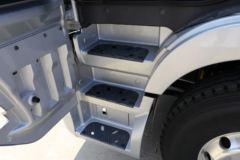福田 欧曼EST 6系重卡 穿越版 560马力 6X4 AMT自动挡牵引车(国六)(BJ4259Y6DHL-01)