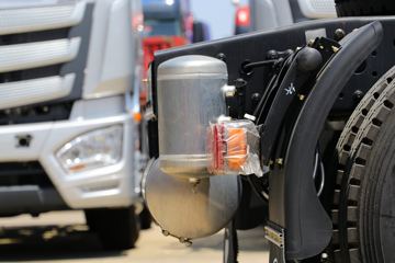  ŷEST 6ϵؿ Խ 560 6X4 AMTԶǣ()(BJ4259Y6DHL-01)ͼƬ