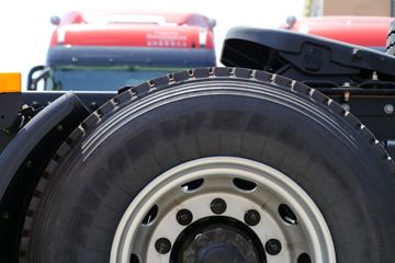  ŷEST 6ϵؿ Խ 560 6X4 AMTԶǣ()(BJ4259Y6DHL-01)ͼƬ