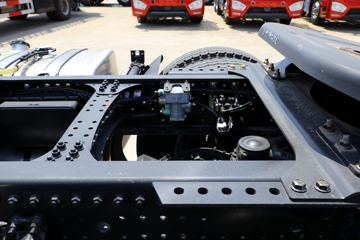  ŷEST 6ϵؿ Խ 560 6X4 AMTԶǣ()(BJ4259Y6DHL-01)ͼƬ
