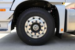 福田 欧曼EST 6系重卡 穿越版 560马力 6X4 AMT自动挡牵引车(国六)(BJ4259Y6DHL-01)