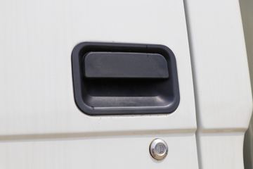 һ������ ��Ű��� 84���� 3.715�׵�����ʽ�Ῠ(CA5040XXYK2L3E5-1)ͼƬ