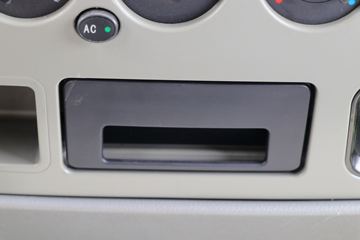 һ������ ��Ű��� 84���� 3.715�׵��Ų�դʽ�Ῠ(CA5040CCYK2L3E5-1)ͼƬ