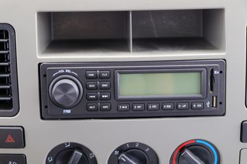 һ������ ��Ű��� 84���� 3.715�׵��Ų�դʽ�Ῠ(CA5040CCYK2L3E5-1)ͼƬ