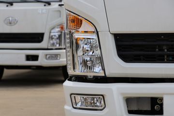 һ������ ��Ű��� 84���� 3.715�׵�����ʽ�Ῠ(CA5040XXYK2L3E5-1)ͼƬ