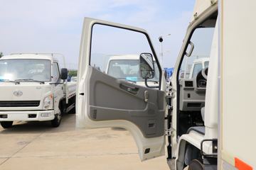 һ������ ��Ű��� 84���� 3.715�׵�����ʽ�Ῠ(CA5040XXYK2L3E5-1)ͼƬ