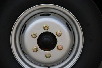 һ������ ��Ű��� 84���� 3.715�׵�����ʽ�Ῠ(CA5040XXYK2L3E5-1)ͼƬ