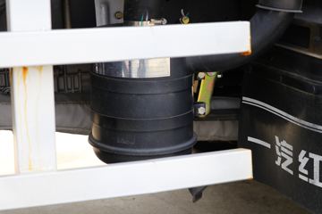 һ������ ��Ű��� 84���� 3.715�׵�����ʽ�Ῠ(CA5040XXYK2L3E5-1)ͼƬ