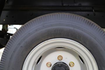 һ������ ��Ű��� 84���� 3.715�׵�����ʽ�Ῠ(CA5040XXYK2L3E5-1)ͼƬ