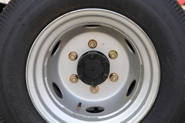 һ������ ��Ű��� 84���� 3.715�׵�����ʽ�Ῠ(CA5040XXYK2L3E5-1)ͼƬ