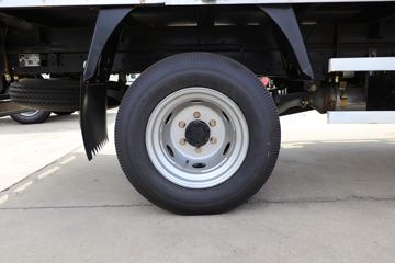 һ������ ��Ű��� 84���� 3.715�׵�����ʽ�Ῠ(CA5040XXYK2L3E5-1)ͼƬ