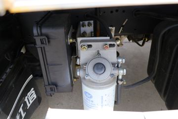 һ������ ��Ű��� 84���� 3.715�׵�����ʽ�Ῠ(CA5040XXYK2L3E5-1)ͼƬ