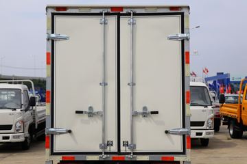 һ������ ��Ű��� 84���� 3.715�׵�����ʽ�Ῠ(CA5040XXYK2L3E5-1)ͼƬ