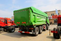 中国重汽成都商用车 斯太尔D7W重卡 400马力 8X4 5.6米自卸车(ZZ3313N2561E1N)