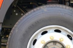 中国重汽成都商用车 斯太尔D7W重卡 430马力 6X4 牵引车(ZZ4253V3241E1BN-1)