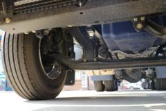 陕汽重卡 德龙新M3000 轻量化版 430马力 6X4 LNG牵引车(国六)(SX4259MD4TLQ1)