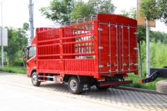 现代商用车 泓图300 143马力 4.18米单排仓栅式轻卡(CNJ5040CCYZDB33V) 现代商用车 泓图300 143马力 4.18米单排仓栅式轻卡(CNJ5040CCYZDB33V)