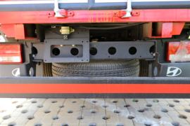 泓图300&nbsp;载货车底盘                                                图片