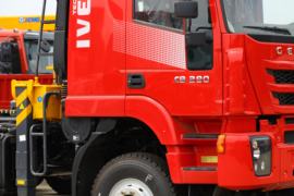 上汽红岩底盘&nbsp;随车吊外观图片