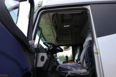 福田 欧曼EST 6系重卡 280马力 6X2 9.6米仓栅式载货车(459后桥)(BJ5209CCY-AA)