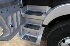 福田 欧曼EST 6系重卡 280马力 6X2 9.6米仓栅式载货车(459后桥)(BJ5209CCY-AA)