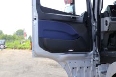 福田 欧曼EST 6系重卡 280马力 6X2 9.6米仓栅式载货车(459后桥)(BJ5209CCY-AA)